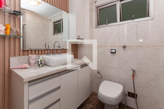 Banheiro do quarto 3 Suíte de apartamento para alugar com 3 quartos, 140m² em Perdizes, São Paulo