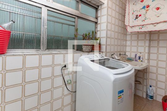Área de Serviço de apartamento para alugar com 3 quartos, 140m² em Perdizes, São Paulo