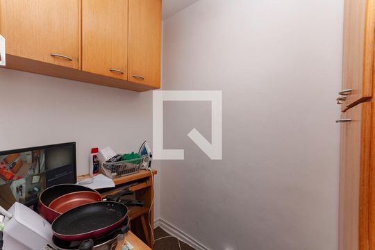Quarto de Serviço de apartamento para alugar com 3 quartos, 140m² em Perdizes, São Paulo