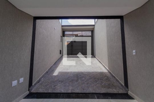 Garagem de casa à venda com 3 quartos, 150m² em Jardim Popular, São Paulo