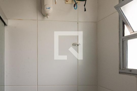 Banheiro de apartamento à venda com 2 quartos, 45m² em Vila Campos Sales, Campinas