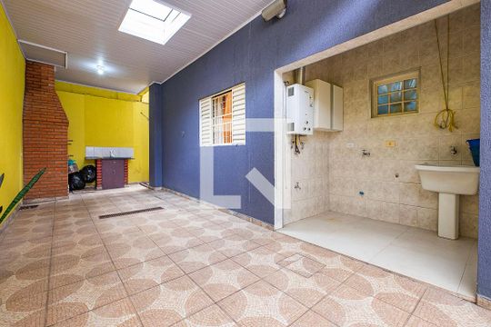 Quintal de casa de condomínio à venda com 3 quartos, 200m² em Alto de Pinheiros, São Paulo