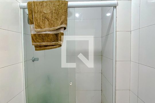 Banheiro de apartamento à venda com 1 quarto, 25m² em Vila Prudente, São Paulo
