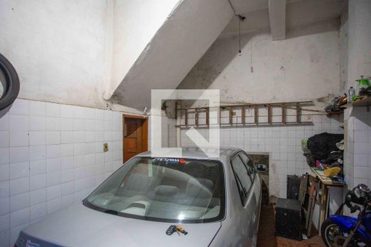 Garagem de casa à venda com 4 quartos, 194m² em Campanário, Diadema