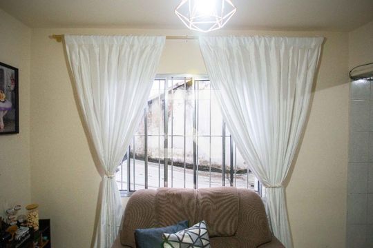 Sala Casa 2 de casa à venda com 4 quartos, 194m² em Campanário, Diadema