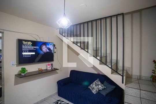 Casa à venda com 4 quartos, 194m² em Campanário, Diadema