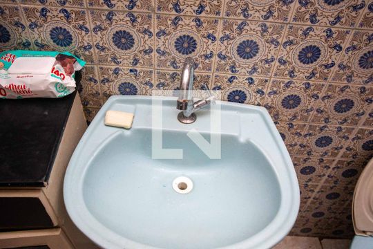 Banheiro Casa 1 de casa à venda com 4 quartos, 194m² em Campanário, Diadema