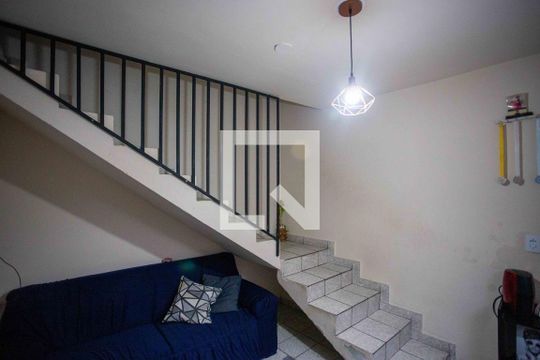 Sala Casa 2 de casa à venda com 4 quartos, 194m² em Campanário, Diadema