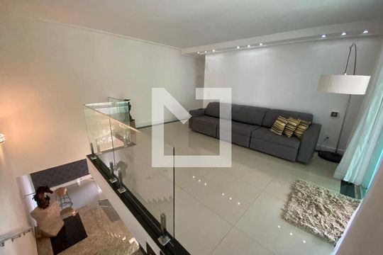 Mezanino Segundo Andar de casa de condomínio para alugar com 4 quartos, 1000m² em Jacarepaguá, Rio de Janeiro