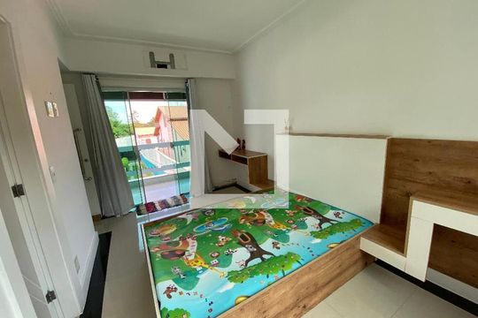 Suíte 1 de casa para alugar com 4 quartos, 1000m² em Jacarepaguá, Rio de Janeiro
