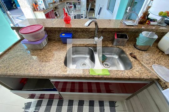 Cozinha de casa para alugar com 4 quartos, 1000m² em Jacarepaguá, Rio de Janeiro