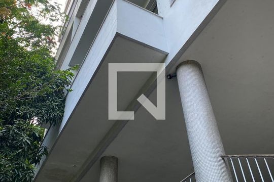 Fachada  de apartamento à venda com 3 quartos, 135m² em Lagoa, Rio de Janeiro