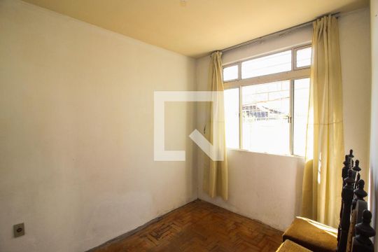 Quarto de Serviço de casa para alugar com 3 quartos, 400m² em Nonoai, Porto Alegre