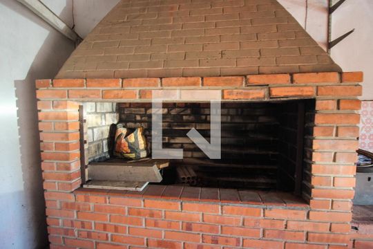 Churrasqueira de casa para alugar com 3 quartos, 400m² em Nonoai, Porto Alegre