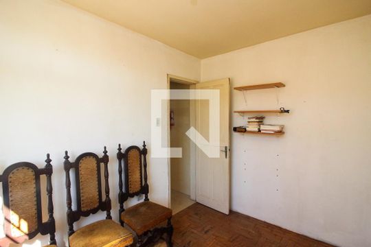 Quarto de Serviço de casa para alugar com 3 quartos, 400m² em Nonoai, Porto Alegre