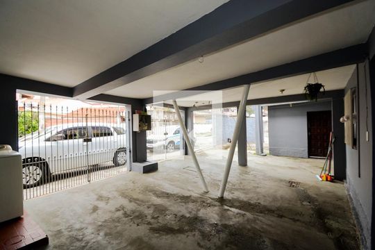 Garagem de casa à venda com 3 quartos, 153m² em Vila Capitao Rabelo, Guarulhos