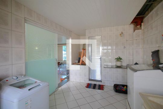 Área de Serviço de casa à venda com 5 quartos, 362m² em Cachoeirinha, Belo Horizonte