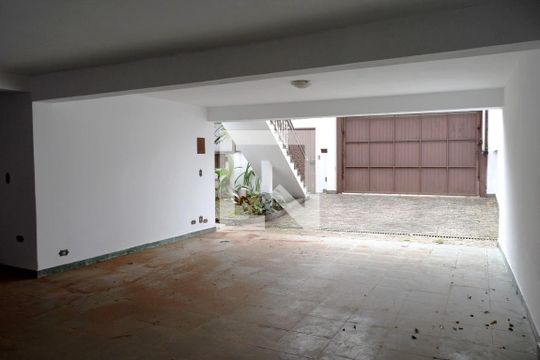 Garagem de casa à venda com 3 quartos, 300m² em Sumarezinho, São Paulo