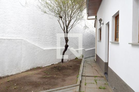 Quintal de casa à venda com 3 quartos, 300m² em Sumarezinho, São Paulo