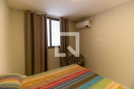 Quarto 1 de apartamento para alugar com 3 quartos, 135m² em Piratininga, Niterói