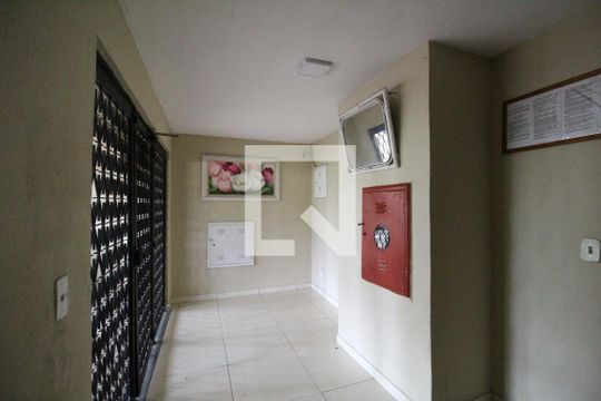 Hall de apartamento para alugar com 2 quartos, 60m² em Pechincha, Rio de Janeiro