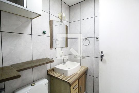 Banheiro de apartamento para alugar com 2 quartos, 60m² em Pechincha, Rio de Janeiro