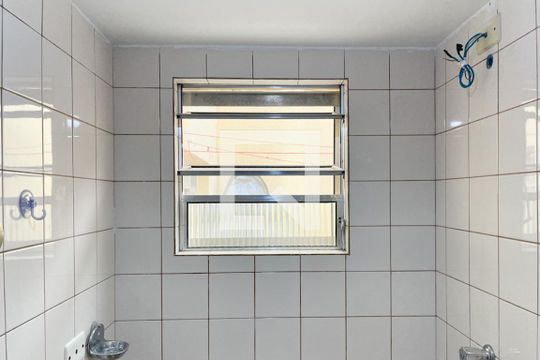 Banheiro Social de casa para alugar com 1 quarto, 65m² em Jardim Copacabana, São Bernardo do Campo