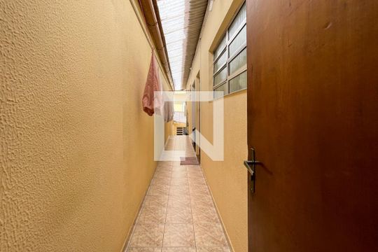 Quintal de casa para alugar com 1 quarto, 65m² em Jardim Copacabana, São Bernardo do Campo