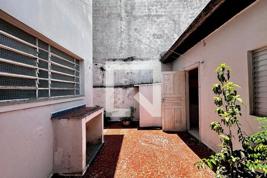 Quintal  de casa à venda com 3 quartos, 147m² em Santo Amaro, São Paulo