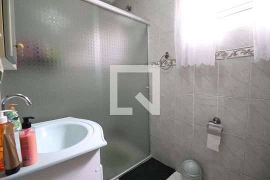Banheiro 2 de casa à venda com 2 quartos, 140m² em Vila Bela Vista, Santo André