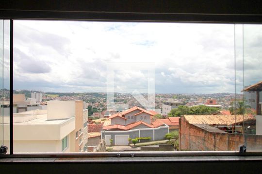 Vista da Área de casa à venda com 3 quartos, 292m² em Havaí, Belo Horizonte