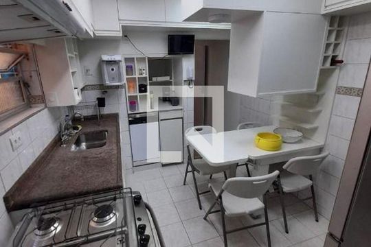Casa à venda com 3 quartos, 121m² em Campo Belo, São Paulo
