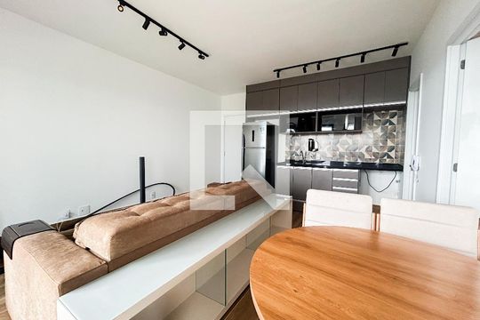 Sala de apartamento para alugar com 1 quarto, 44m² em Santo Amaro, São Paulo