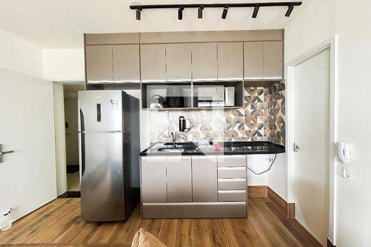 Cozinha de apartamento para alugar com 1 quarto, 44m² em Santo Amaro, São Paulo