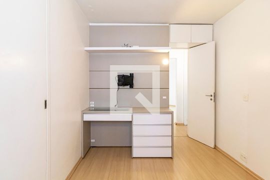 Quarto 1 de apartamento para alugar com 2 quartos, 54m² em Jardim Boa Vista, São Paulo