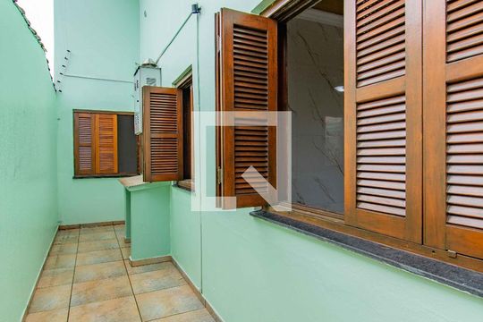 Área comum de casa para alugar com 3 quartos, 183m² em Fátima, Canoas