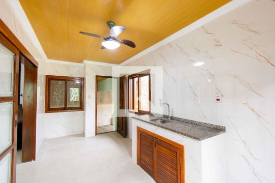 Cozinha de casa para alugar com 3 quartos, 183m² em Fátima, Canoas