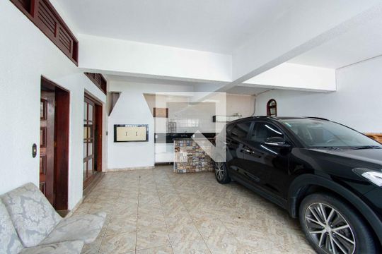Garagem de casa para alugar com 5 quartos, 500m² em Marechal Rondon, Canoas