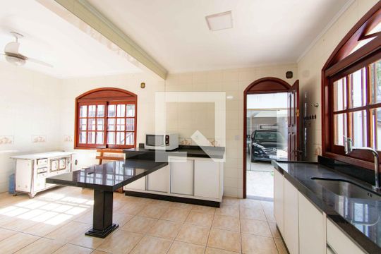 Cozinha de casa para alugar com 5 quartos, 500m² em Marechal Rondon, Canoas