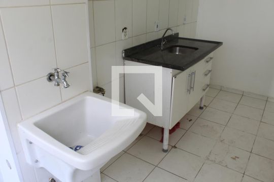 Cozinha de apartamento para alugar com 2 quartos, 54m² em Jardim Isis, Cotia