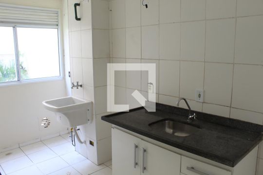 Cozinha de apartamento para alugar com 2 quartos, 54m² em Jardim Isis, Cotia