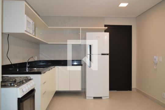 Cozinha de kitnet/studio para alugar com 1 quarto, 28m² em Vila Mariana, São Paulo