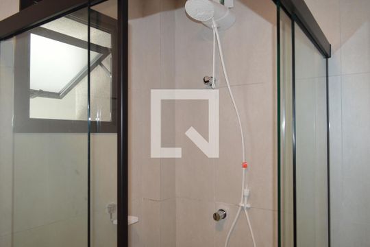 Banheiro de kitnet/studio para alugar com 1 quarto, 28m² em Vila Mariana, São Paulo