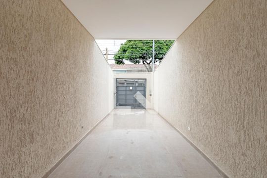 Garagem de casa à venda com 3 quartos, 100m² em Jardim Aeroporto, São Paulo