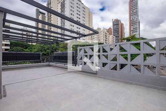 Terraço de casa de condomínio à venda com 3 quartos, 275m² em Vila Madalena, São Paulo