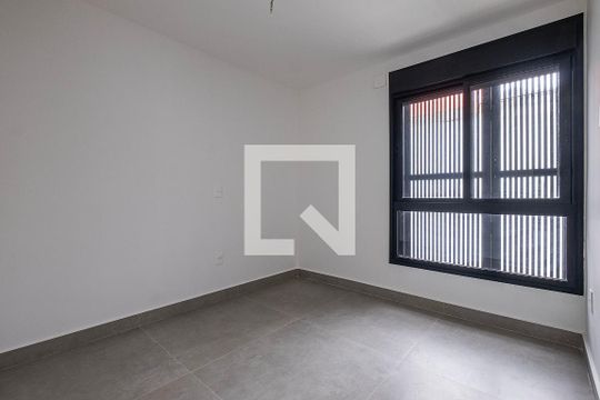 Quarto 2 de casa de condomínio à venda com 3 quartos, 275m² em Vila Madalena, São Paulo