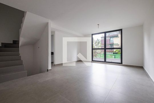 Casa de Condomínio à venda com 3 quartos, 226m² em Vila Madalena, São Paulo