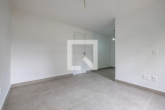 Suíte de casa de condomínio à venda com 3 quartos, 226m² em Vila Madalena, São Paulo