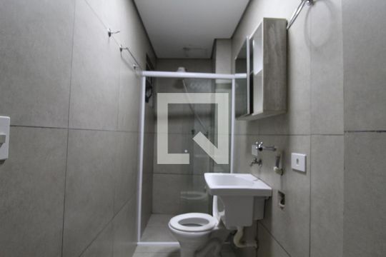 Banheiro de kitnet/studio para alugar com 1 quarto, 28m² em Mooca, São Paulo