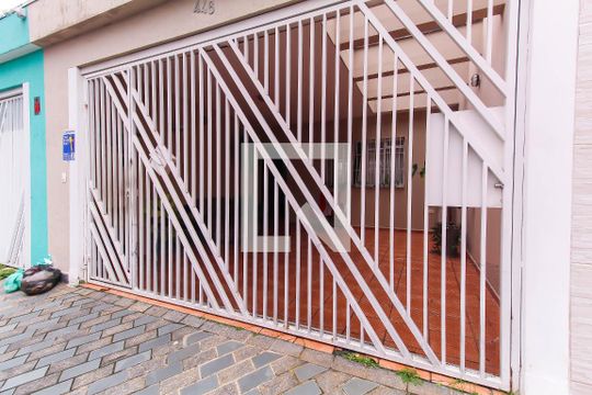 Fachada de casa à venda com 3 quartos, 175m² em Vila Canero, São Paulo